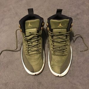 Men’s Jordan 12’s CP3 size 9.5